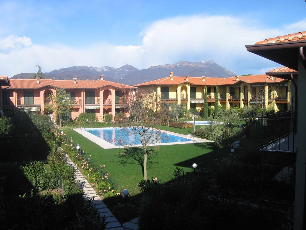 Casa Vacanze Serraglie Раффа Экстерьер фото