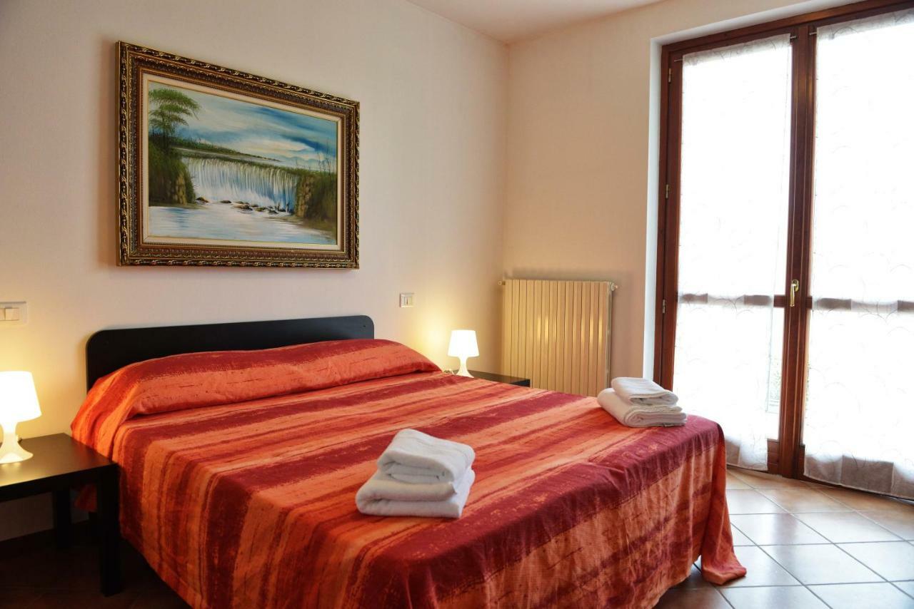 Casa Vacanze Serraglie Раффа Экстерьер фото
